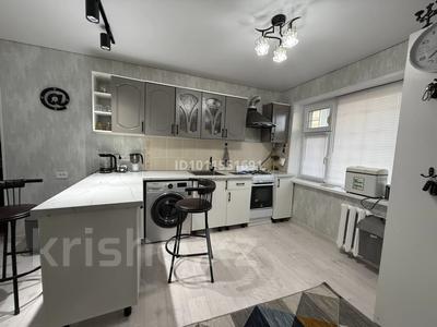 3-комнатная квартира · 64.9 м² · 3/4 этаж, 1-й мкр 7 — 1,7 за 15.3 млн 〒 в Актау