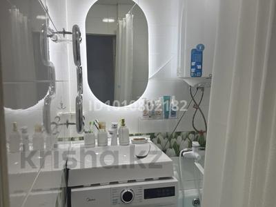 3-бөлмелі пәтер · 63 м² · 5/5 қабат, Майкудук, 17й микрорайон 56, бағасы: 16 млн ₸ в Караганде, Алихана Бокейханова р-н