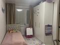 3-комнатная квартира · 63 м² · 5/5 этаж, Майкудук, 17й микрорайон 56 за 16 млн ₸ в Караганде, Алихана Бокейханова р-н — фото 5