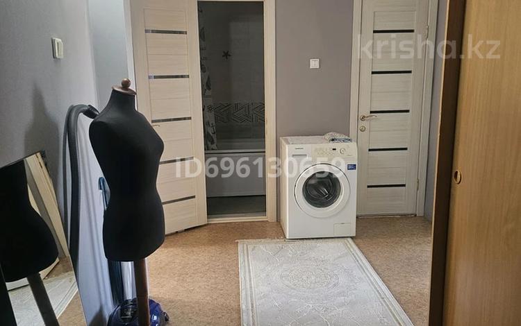 2-бөлмелі пәтер · 53 м² · 5/5 қабат, Утепова 23 — Утепова и Казыбек би, бағасы: 24 млн ₸ в Усть-Каменогорске — фото 9