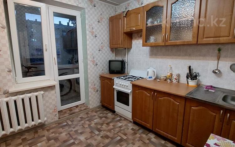 1-комнатная квартира · 34 м² · 3/3 этаж, уалиханова за 14.5 млн ₸ в Петропавловске — фото 2