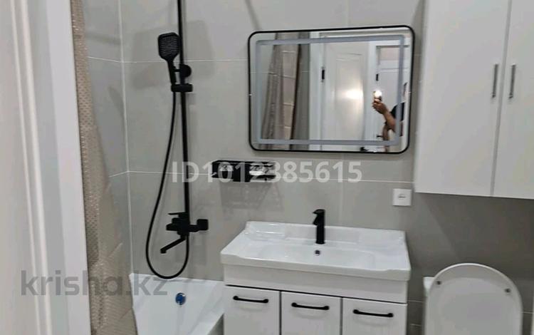 1-комнатная квартира · 38 м² · 2/12 этаж, Толе Би 290/1 за 300 000 ₸ в Алматы — фото 2