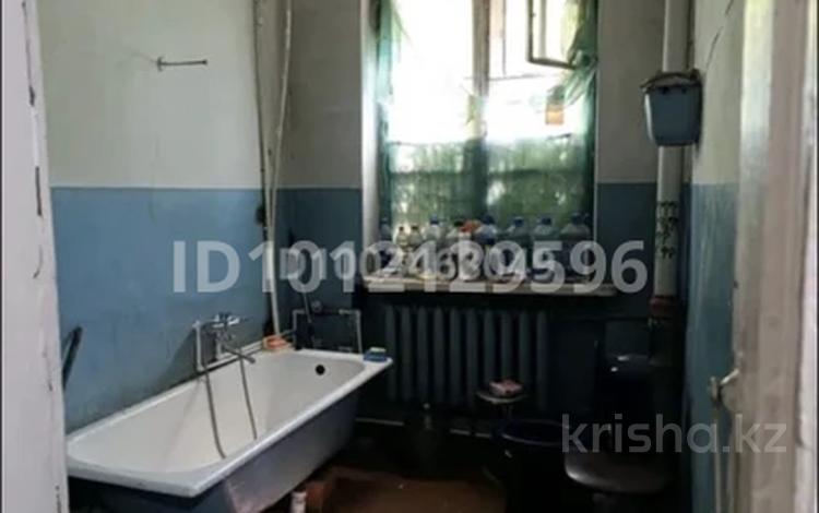 3-комнатная квартира · 74 м² · 1/3 этаж, мкр Новый Город, Жамбыла 3 за 18 млн ₸ в Караганде, Казыбек би р-н — фото 2
