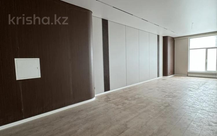4-бөлмелі пәтер · 185 м² · 7/10 қабат, 14-й мкр 2, бағасы: 90 млн ₸ в Актау — фото 2