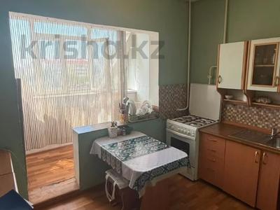 2-бөлмелі пәтер · 60 м² · 8/9 қабат, Ақсай-3 ш/а. — Толе би, бағасы: 36.5 млн ₸ в Алматы, Ауэзовский р-н
