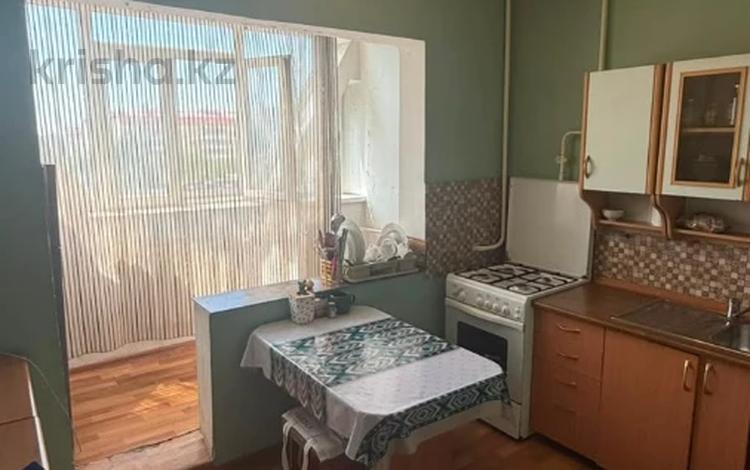 2-бөлмелі пәтер · 60 м² · 8/9 қабат, Ақсай-3 ш/а. — Толе би, бағасы: 36.5 млн ₸ в Алматы, Ауэзовский р-н — фото 4