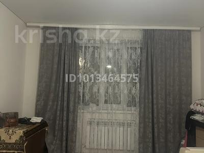 1-комнатная квартира · 43 м² · 1/5 этаж, Майкудук, Мкр Голубые пруды 9/3 за 18.5 млн ₸ в Караганде, Алихана Бокейханова р-н