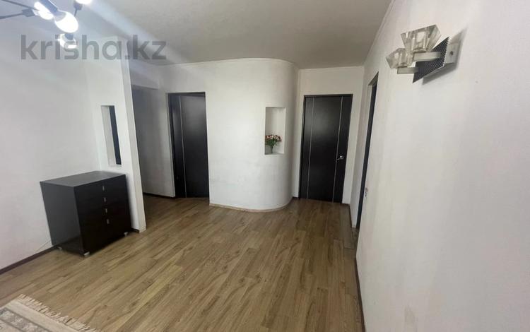 3-комнатная квартира · 76 м² · 7/10 этаж, 11-й микрорайон за 22.5 млн ₸ в Актобе — фото 2