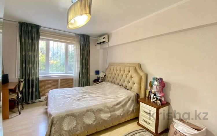 3-комнатная квартира · 70 м² · 1/5 этаж, Айтиева — Ауэзова Жамбыла за 63 млн 〒 в Алматы, Алмалинский р-н — фото 10