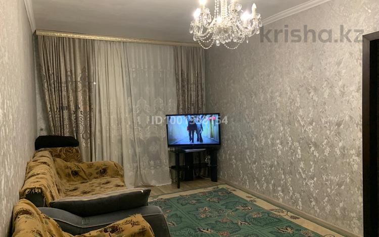 3-комнатная квартира · 58 м² · 4/4 этаж, мкр Михайловка 22 за 21 млн 〒 в Караганде, Казыбек би р-н — фото 2