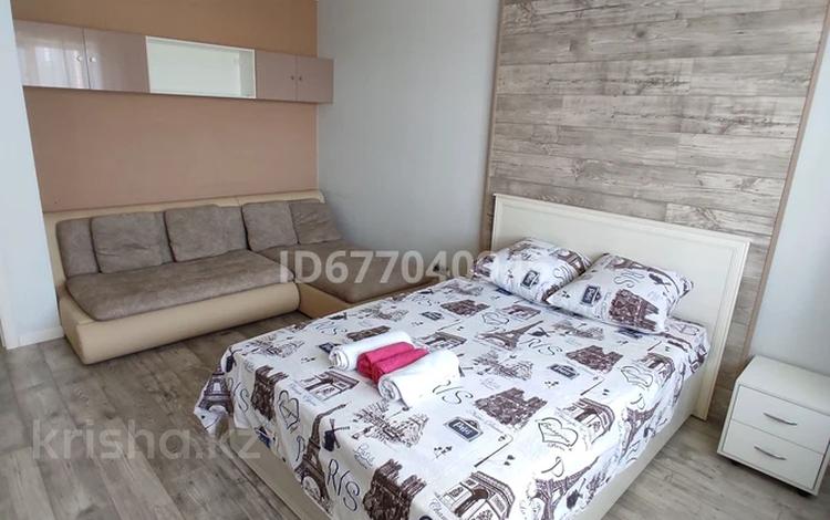 1-бөлмелі пәтер · 50 м² · 7/10 қабат, Кумисбекова 3А, бағасы: 12 000 ₸ в Астане, Сарыарка р-н — фото 2