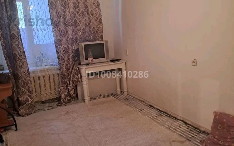 1-бөлмелі пәтер · 38 м² · 2/5 қабат, микрайон Шугыла 43, бағасы: 7 млн 〒 в  — фото 2