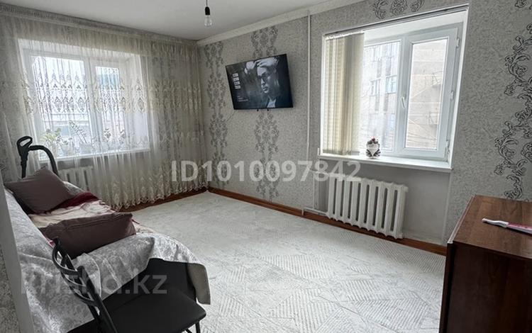 2-бөлмелі пәтер · 40 м² · 3/5 қабат, Толе би 3 — Рядом садик,школа,Дос-Нар,Гранд базар,арбат,Mart, бағасы: 14.5 млн ₸ в Таразе — фото 2