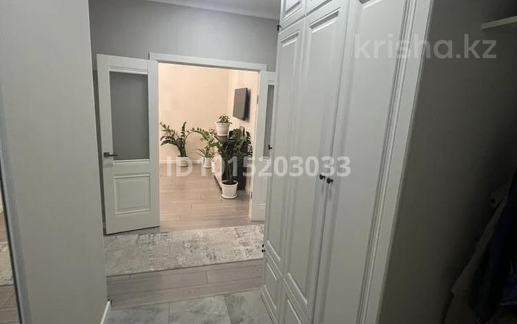 3-комнатная квартира · 82 м², мкр. Алтын орда, Халель досмухамедова 18/1 за 38 млн ₸ в Актобе — фото 2
