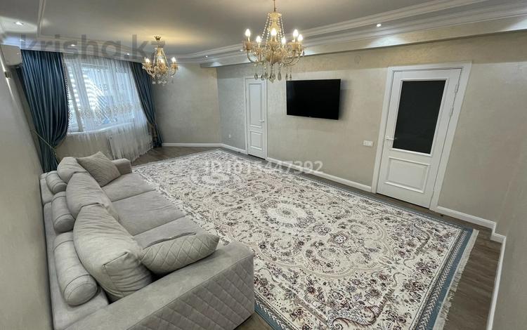 3-комнатная квартира · 135 м² · 12/12 этаж, Рыскулбекова 28/2 за 600 000 ₸ в Алматы, Бостандыкский р-н — фото 2