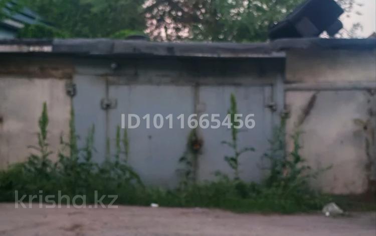 Гараж · 24 м² · Сейфулина — Находится вдоль трассы, бағасы: 500 000 ₸ в  — фото 2