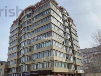 4-комнатная квартира · 176 м² · 9/11 этаж, мкр 12 38А за 50 млн ₸ в Актобе