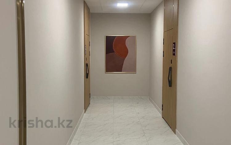 2-комнатная квартира · 74.1 м² · 9/9 этаж, Абая 130 за 68 млн ₸ в Алматы, Бостандыкский р-н — фото 2