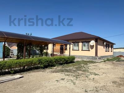Отдельный дом · 5 комнат · 205 м² · 11.5 сот., мкр Атырау, Шманов за 53 млн ₸