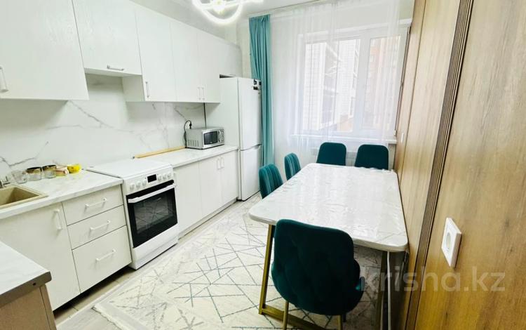 2-комнатная квартира · 61.2 м² · 3/10 этаж, Нажимеденова 37 за 33.5 млн ₸ в Астане, Сарайшык р-н — фото 2