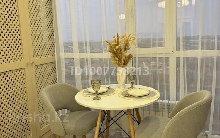 1-комнатная квартира · 51.4 м² · 9/10 этаж, мкр Женис 40 за 25 млн 〒 в Уральске — фото 2