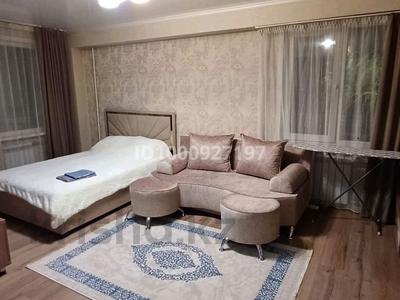 1-бөлмелі пәтер · 38 м² · 2/5 қабат, Михаэлиса 16, бағасы: 2 500 〒 в Усть-Каменогорске