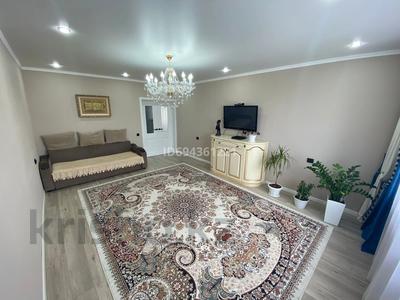 4-комнатная квартира · 131 м² · 6/9 этаж, Ружейникова 14 за 40 млн 〒 в Уральске