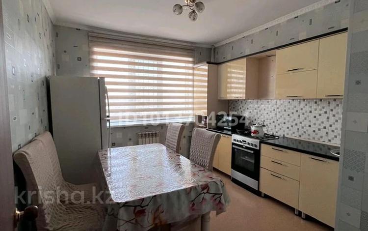 3-бөлмелі пәтер · 75.8 м² · 6/9 қабат, мкр Шугыла, Микрорайон «Шугыла» 342, бағасы: 46 млн ₸ в Алматы, Наурызбайский р-н — фото 2