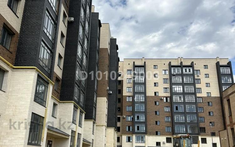 1-комнатная квартира · 45 м² · 9/9 этаж, Базарбай Жуманиязова 120 — 10 мкр за 14.3 млн ₸ в Уральске — фото 2