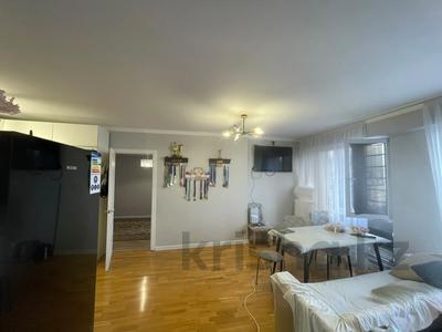 2-бөлмелі пәтер · 60 м² · 8/10 қабат, Шұғыла ш/а., Алтын Орда 6/11, бағасы: 32.5 млн ₸ в Алматы, Наурызбайский р-н