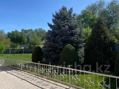 Продажа домов и дачи в Алматинской обл.: Часть дома · 4 комнаты · 130 м² · 14 сот., Байдибек би 12/2 за 42 млн 〒 Часть дома · 4 комнаты · 130 м² · 14 сот., Байдибек би 12/2 за 42 млн 〒 в Узынагаш