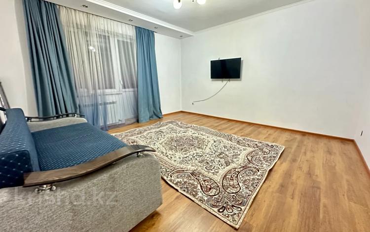 2-комнатная квартира, 70 м², 5/16 этаж посуточно, Бальзака — Попова за 15 000 〒 в Алматы, Бостандыкский р-н — фото 2