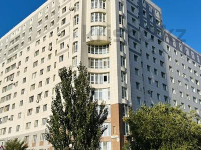 3-комнатная квартира · 130 м² · 4/12 этаж, Кабанбай батыра 40 за 52 млн ₸ в Астане, Есильский р-н