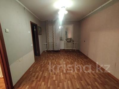 3-комнатная квартира · 48 м² · 5/5 этаж, мкр 5, есет Батыра за 11 млн 〒 в Актобе