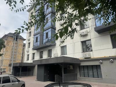 Еркін, кеңселер, дүкендер мен бутиктер, қоймалар, қоғамдық тамақтану орны, сұлулық салондары, медорталықтар мен дәріханалар, білім орталықтары · 60 м², бағасы: 42 млн ₸ в Шымкенте, Енбекшинский р-н