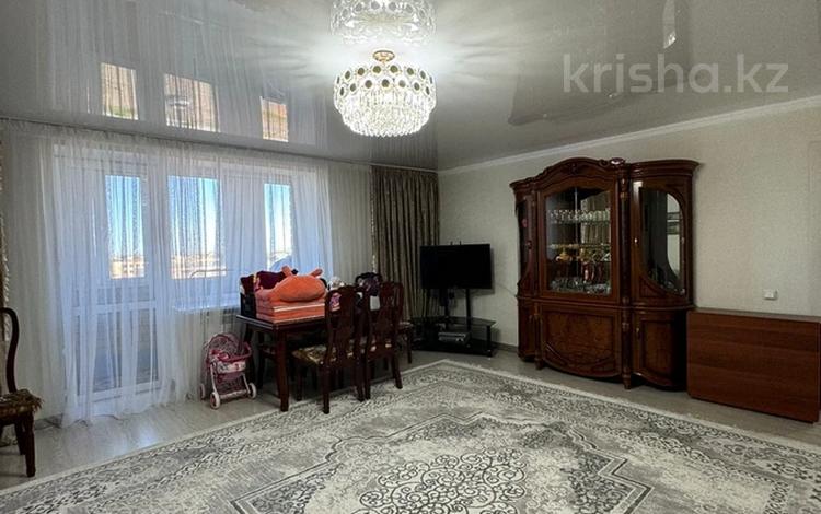 2-бөлмелі пәтер · 74 м² · 5/10 қабат, Ермекова 106, бағасы: 28 млн 〒 в Караганде, Казыбек би р-н — фото 2