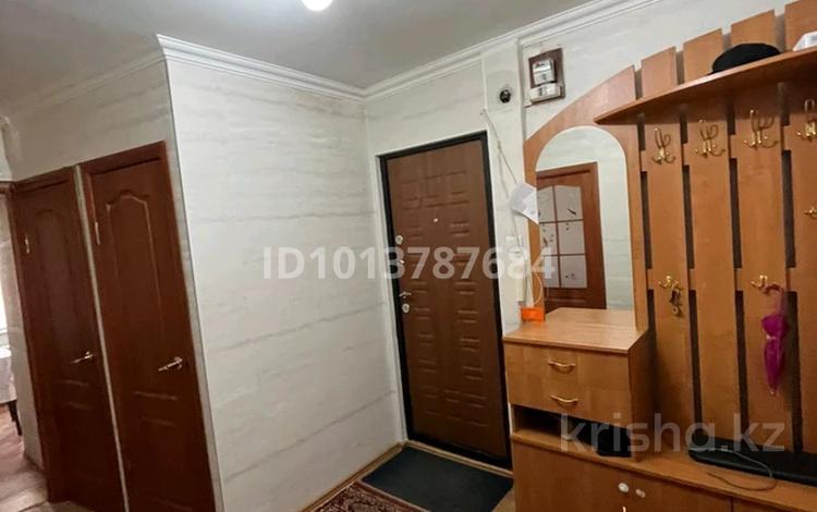 3-комнатная квартира · 60.9 м² · 1/5 этаж, мкр 5, Абылхаир хана 35А — Парк Абая, Областной Акимат за 19 млн ₸ в Актобе — фото 2