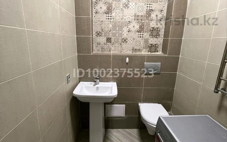 3-комнатная квартира · 106 м² · 24/25 этаж, Тараз 2 за 40 млн 〒 в Астане, р-н Байконур — фото 2