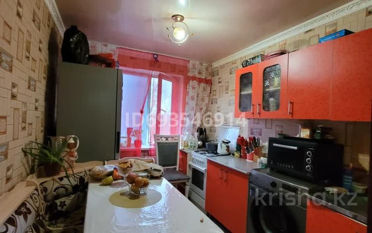 3-комнатная квартира · 60 м² · 5/5 этаж, 1 мкр 26 дом 58 за 14 млн ₸ в Таразе — фото 2