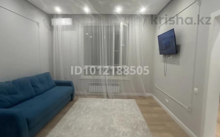 1-комнатная квартира · 42 м² · 2/12 этаж, Просп. Туран 34А за 240 000 ₸ в Астане, Нура р-н — фото 2