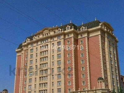 2-комнатная квартира · 100 м², Алии Молдагуловой 44 за 80 млн 〒 в Актобе