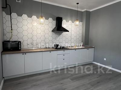 2-комнатная квартира · 78 м² · 1/5 этаж, мкр Нурсая-3, Абулхайыр Хана 66 за 35 млн 〒 в Атырау