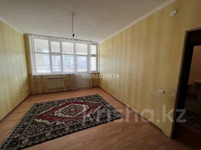 1-комнатная квартира, 42 м², 4/5 этаж, мкр Асар 18 за 16 млн 〒 в Шымкенте, Каратауский р-н