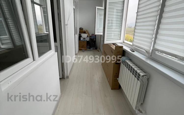 2-комнатная квартира, 70 м², 3/3 этаж помесячно, мкр Кайрат 70