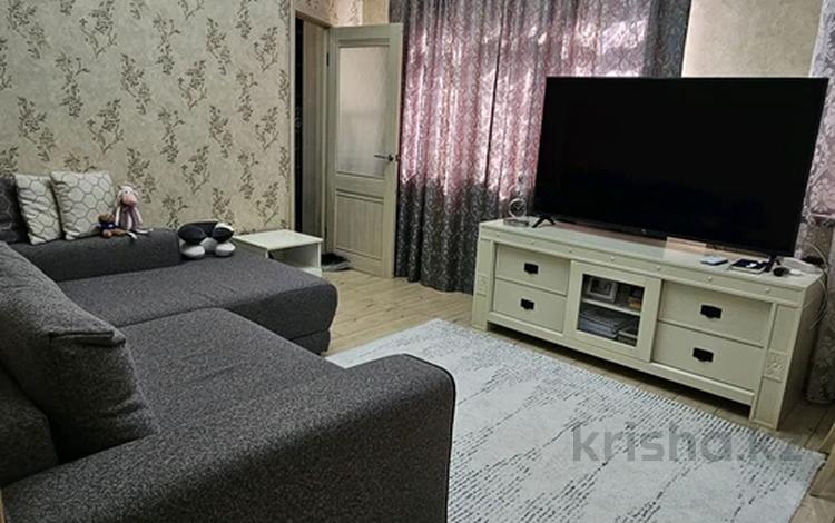 2-комнатная квартира · 45 м² · 1/5 этаж, Дружбы народов 2/5 за 20 млн 〒 в Усть-Каменогорске — фото 3