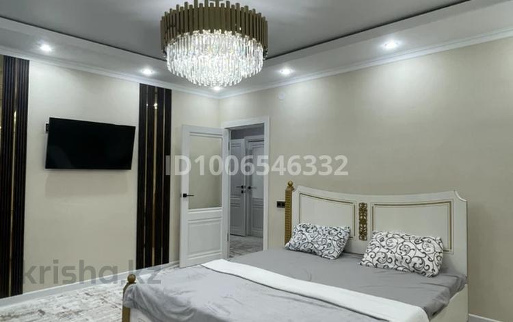 2-бөлмелі пәтер · 70 м² · 2/5 қабат, 19-ш/а., бағасы: 15 000 ₸ в Актау, 19-й мкр — фото 2