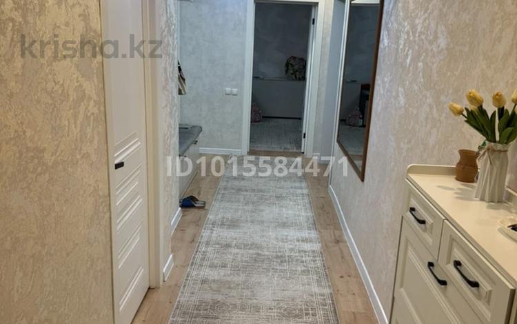 3-бөлмелі пәтер · 90 м² · 1/9 қабат, Нұркент ш/а — Рыскулова момушылы, бағасы: 60 млн ₸ в Алматы, Алатауский р-н — фото 2