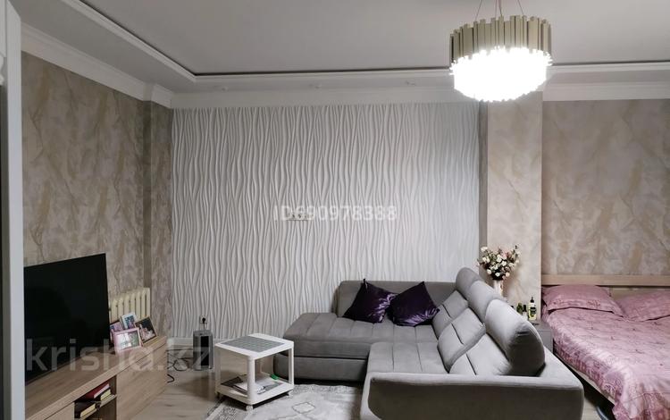 3-комнатная квартира, 115 м², 3/15 этаж, Сейфуллина 8