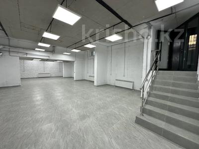 Свободное назначение, офисы, магазины и бутики, склады, общепит, салоны красоты, медцентры и аптеки, образование, развлечения · 111.5 м² за 52 млн 〒 в Астане, Нура р-н