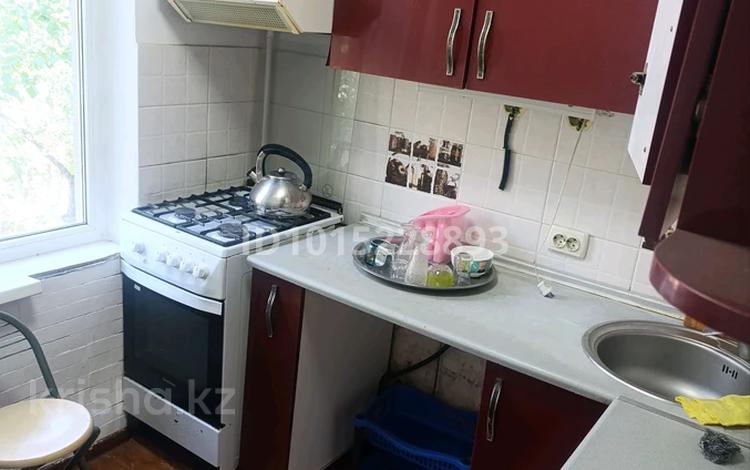 3-комнатная квартира · 60 м² · 3/4 этаж, мкр №8 за 300 000 ₸ в Алматы, Ауэзовский р-н — фото 2